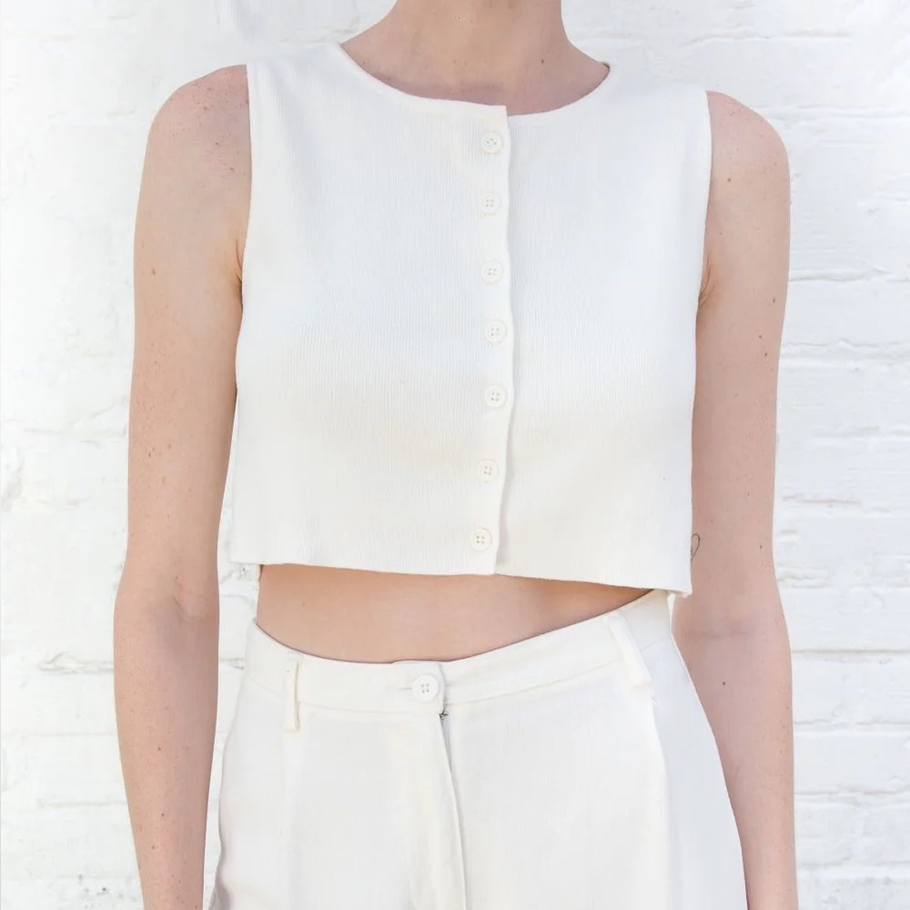 🌱2/$10 | Brandy Melville Button-Up Crop Top